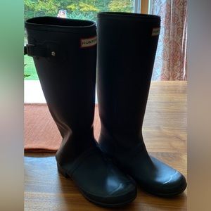 Hunter boots size 9